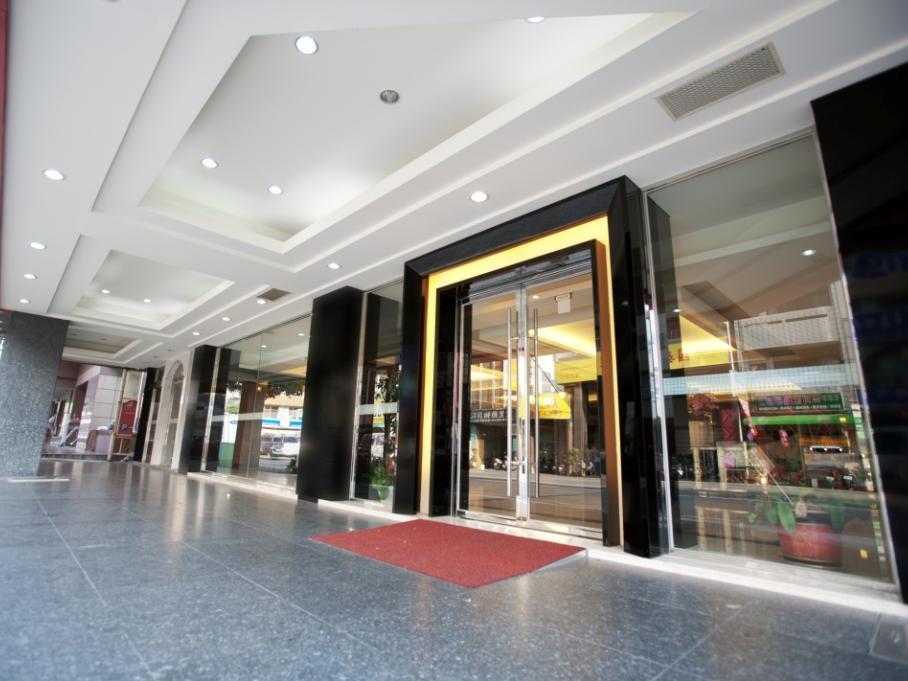 Felicity Business Hotel Taichung Exterior photo